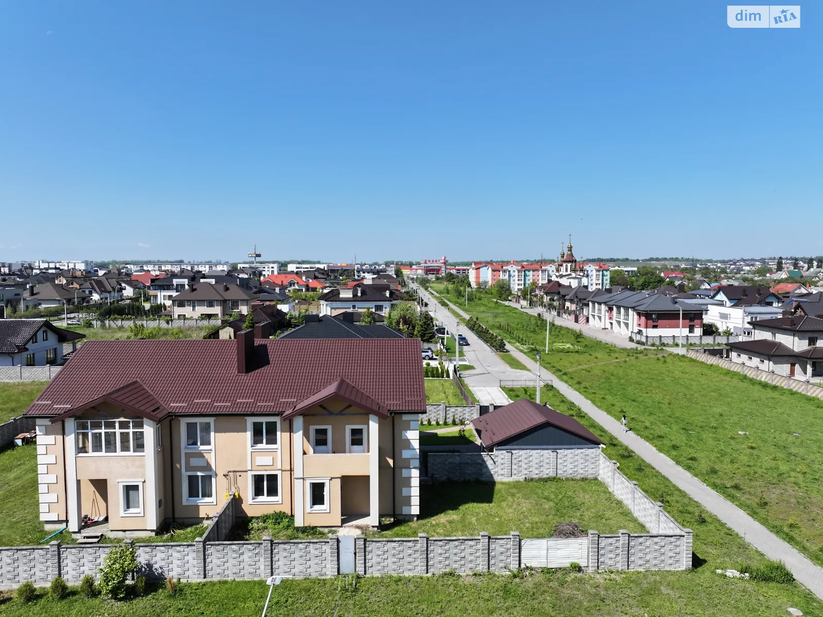 Продается дом на 2 этажа 123.8 кв. м с баней/сауной, цена: 140000 $ - фото 1