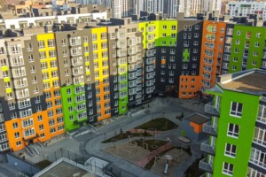 Продаж квартири, Івано-Франківська, Крихівці (Івано-Франківськ), Приозерна вулиця, буд. 38