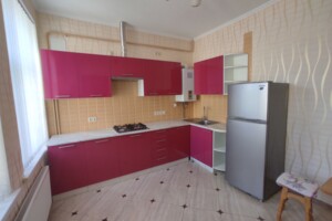 Довгострокова оренда квартири, Вінниця, р‑н. Старе місто, Нагірна вулиця, буд. 19Ж