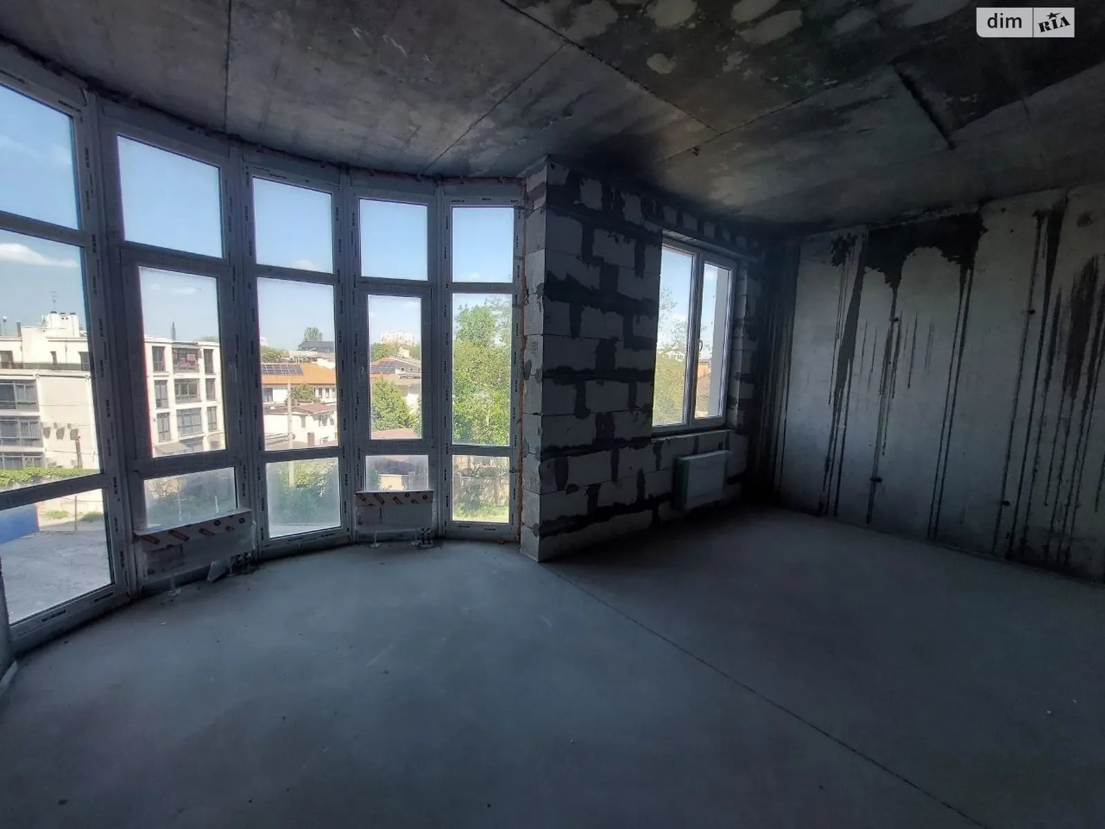 Продається 2-кімнатна квартира 83.2 кв. м у Одесі, Фонтанська дор., 124 - фото 1