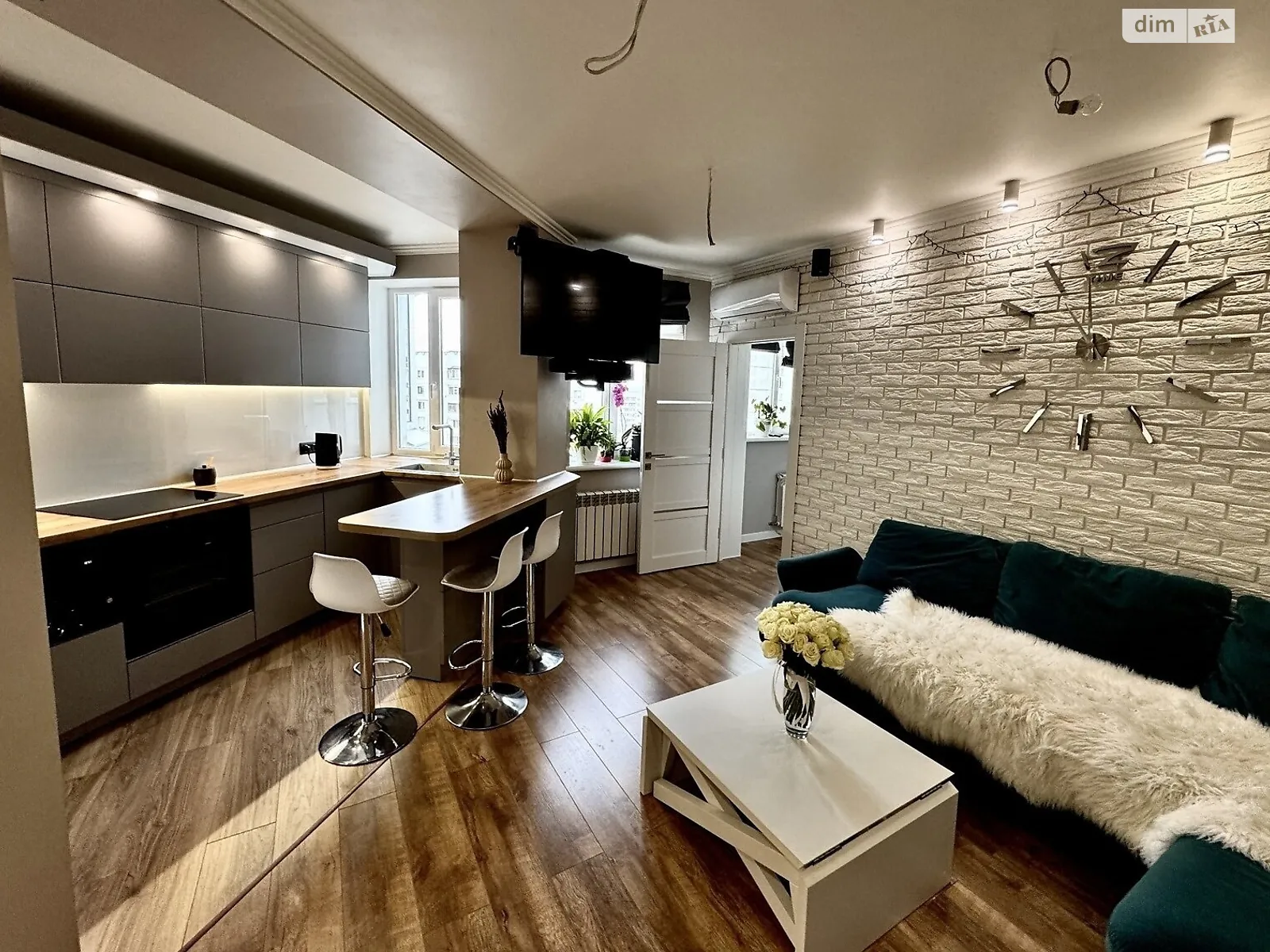 Продається 2-кімнатна квартира 71 кв. м у Харкові, цена: 78500 $ - фото 1