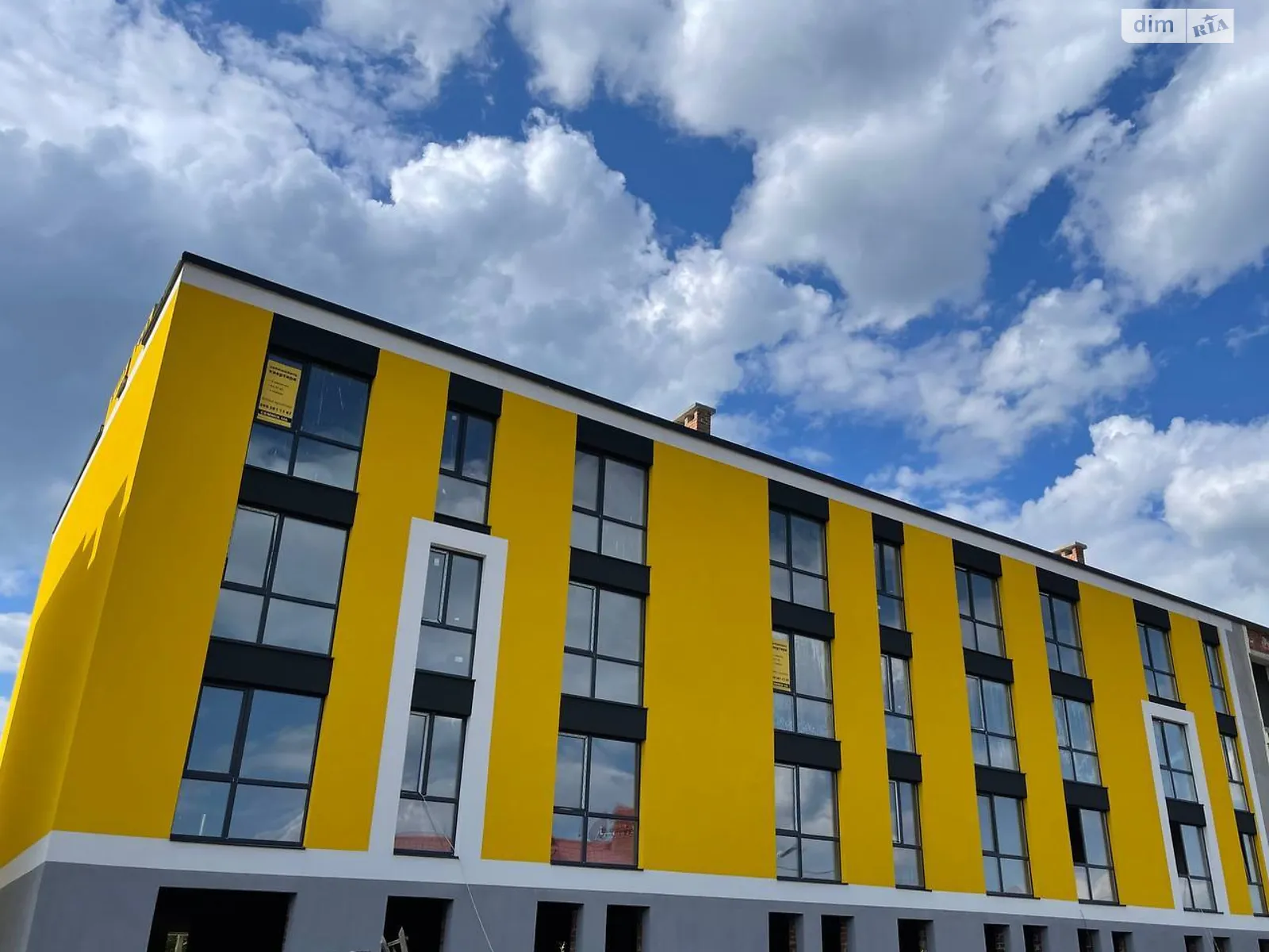 Продается 2-комнатная квартира 61.61 кв. м в Чукаловке, ул. Довбуша, 4 - фото 1