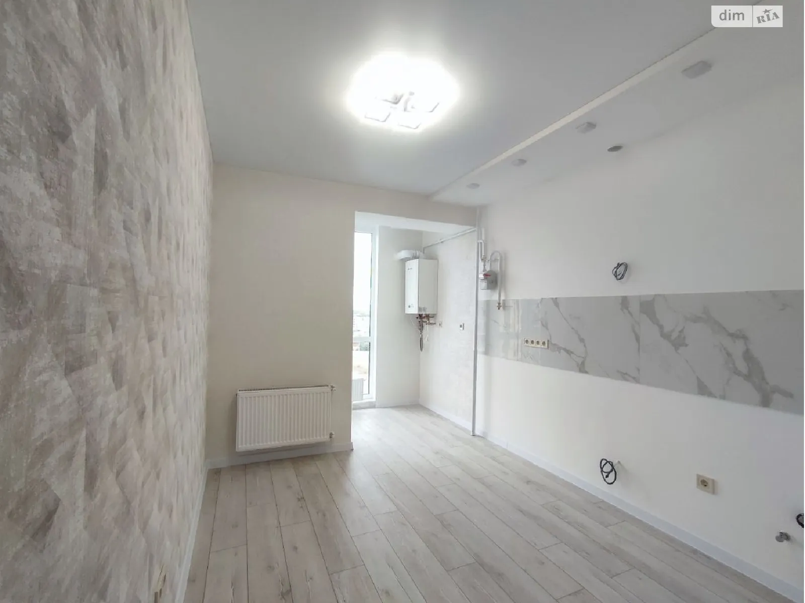 Продается 1-комнатная квартира 39.5 кв. м в Крыжановка, ул. Академика Сахарова - фото 1