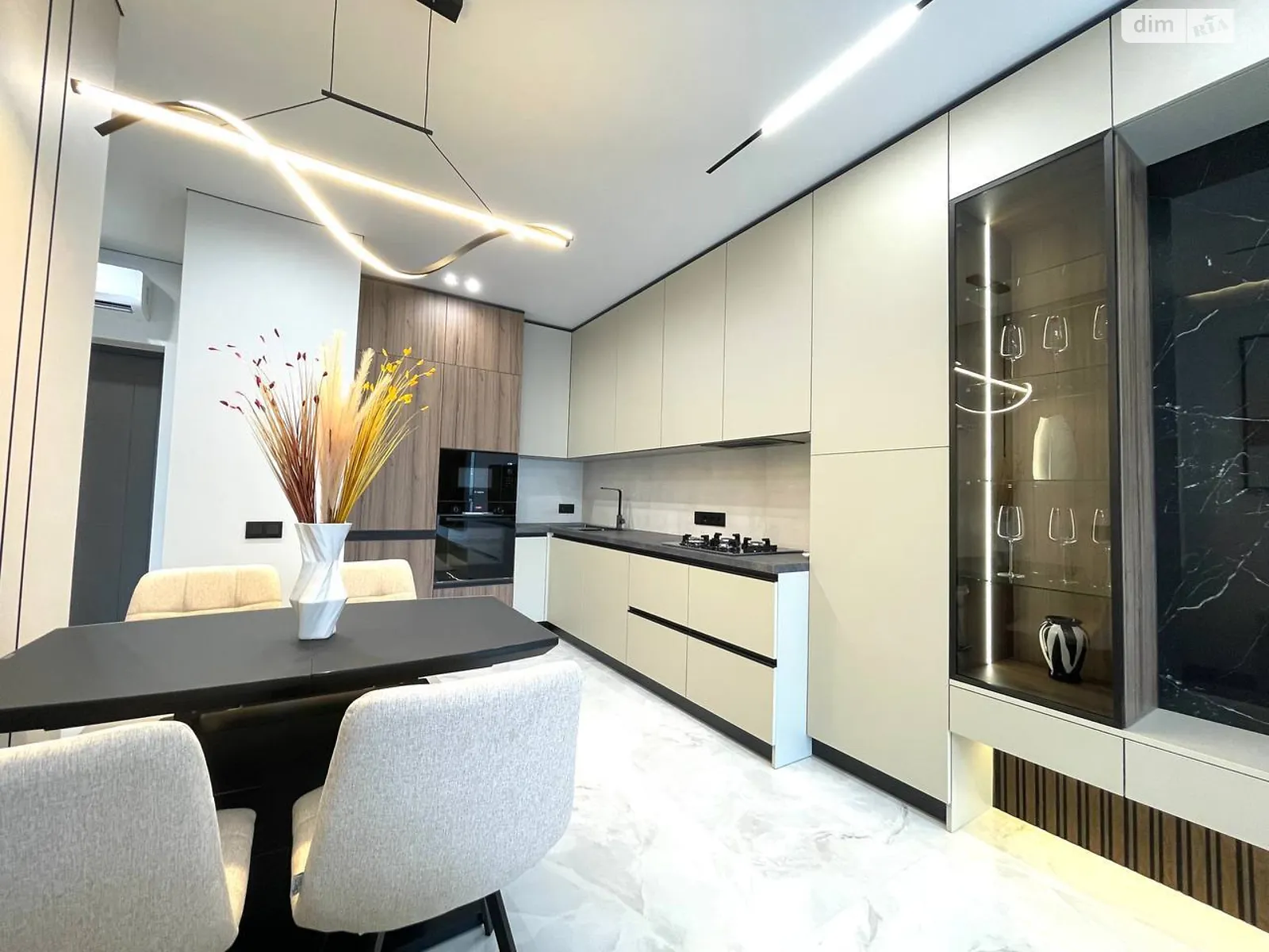 Продается 1-комнатная квартира 47 кв. м в, цена: 125000 $ - фото 1