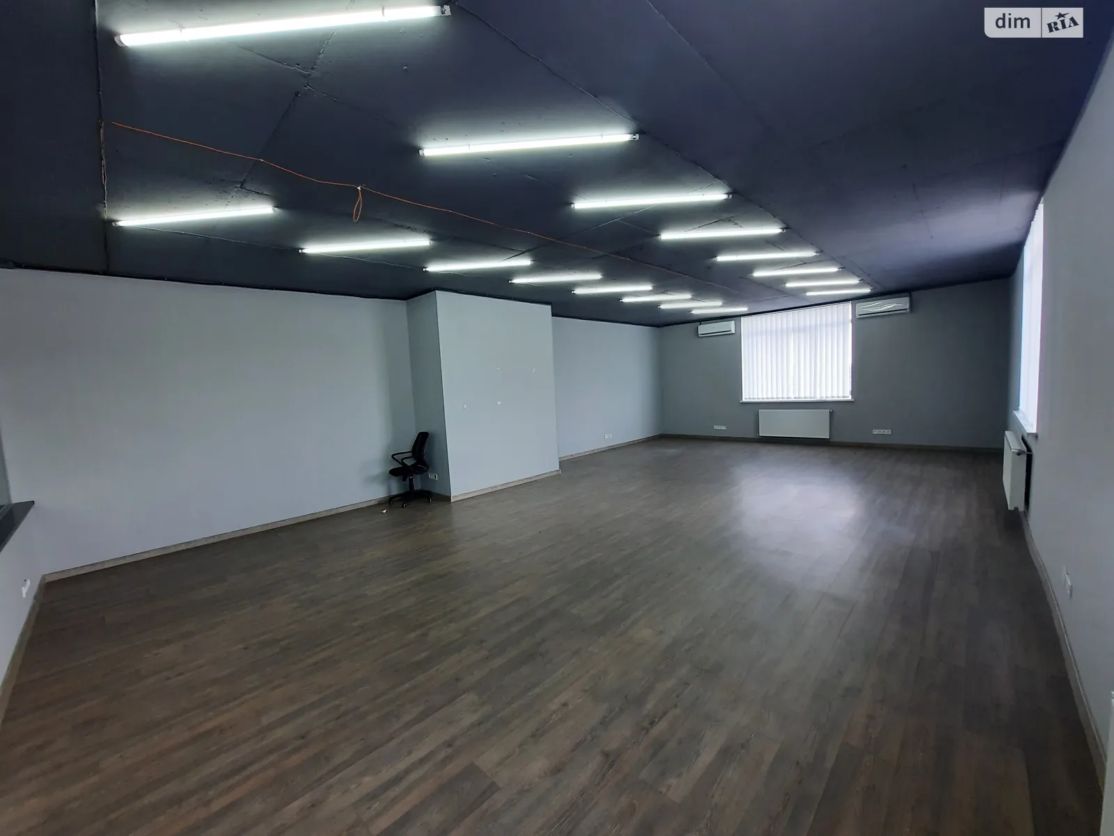 Здається в оренду офіс 1500 кв. м в бізнес-центрі, цена: 10850 $ - фото 1