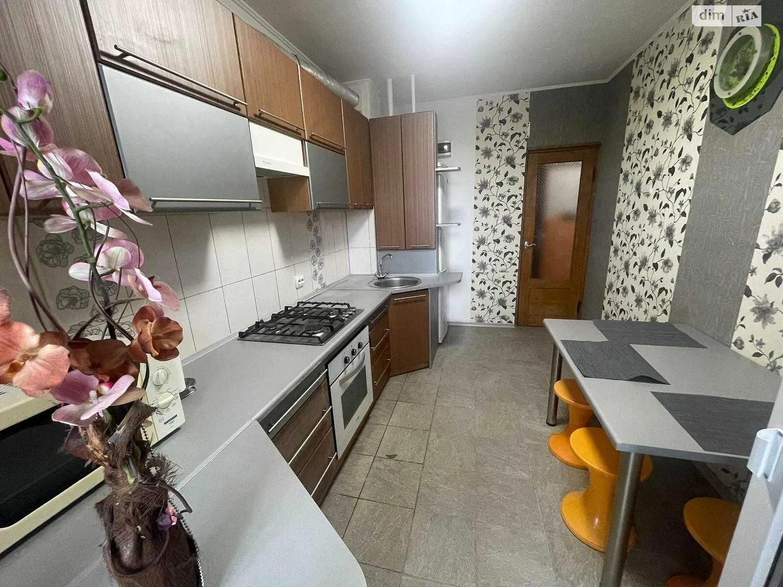 Продается 3-комнатная квартира 66.3 кв. м в Ровно, цена: 53000 $ - фото 1