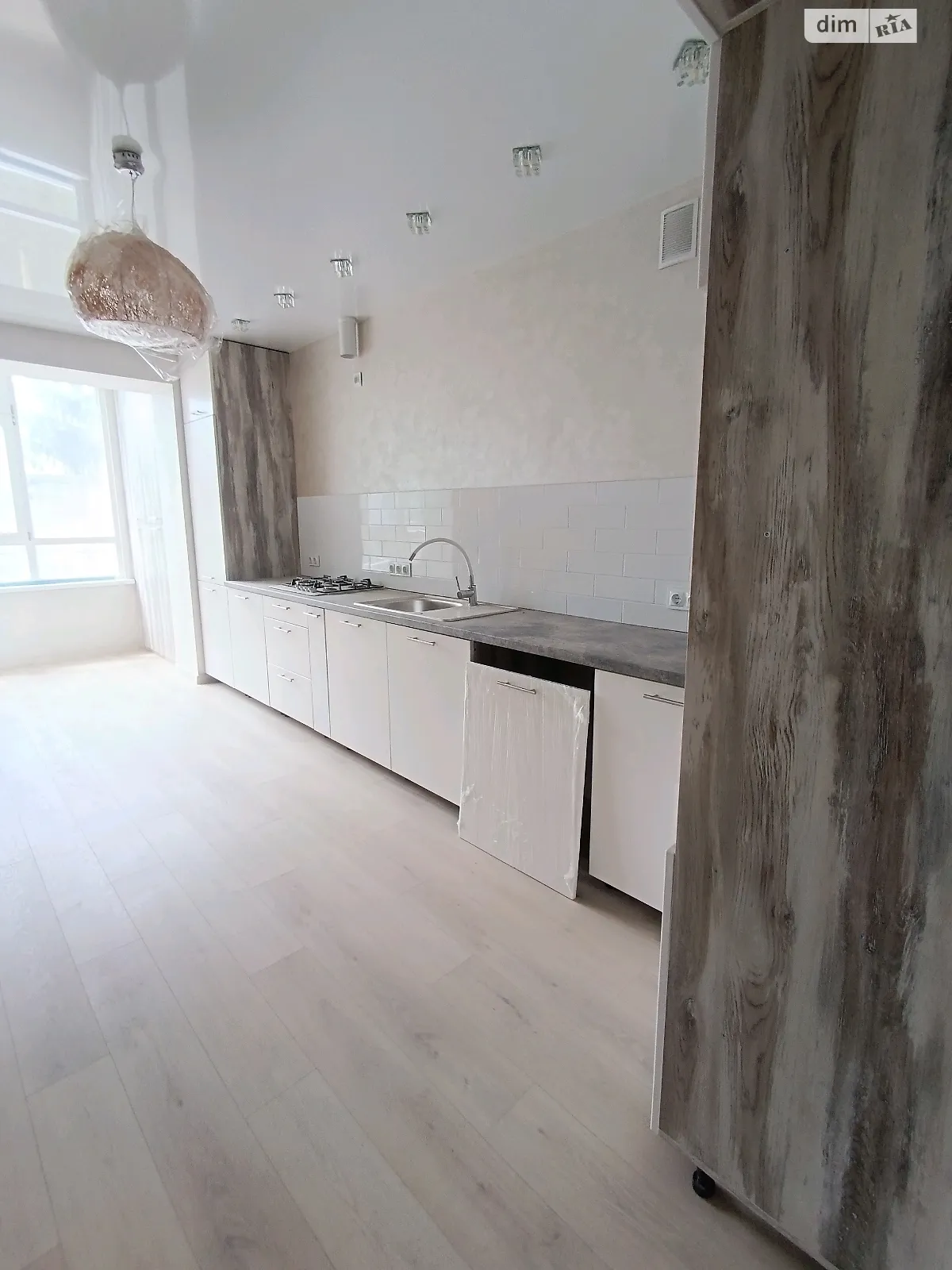 Продается 3-комнатная квартира 95 кв. м в Хмельницком, ул. Гетмана Мазепы(Красовского Маршала), 31/1Б - фото 1