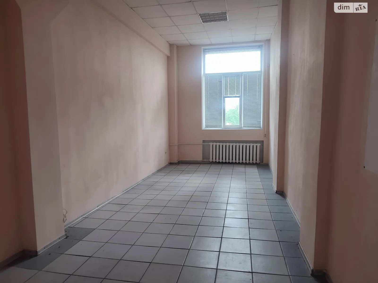 Сдается в аренду офис 26 кв. м в бизнес-центре, цена: 5460 грн - фото 1