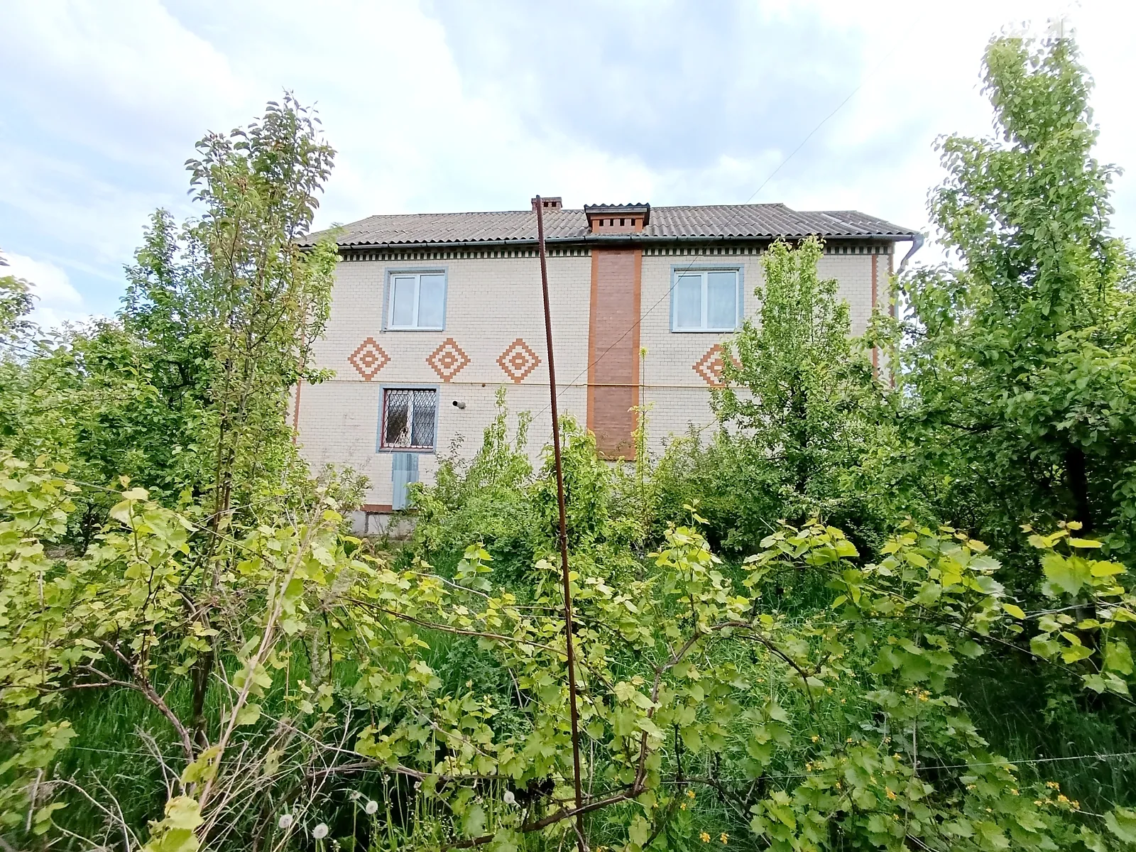 Продается дом на 2 этажа 253.5 кв. м с баней/сауной, цена: 55000 $ - фото 1