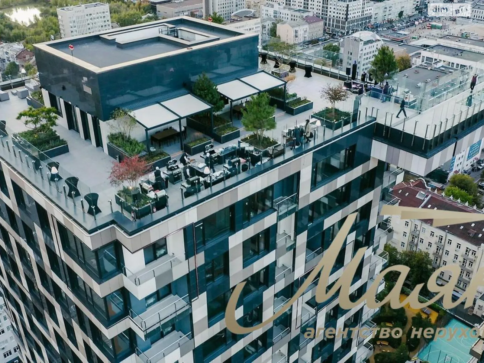 Продается 2-комнатная квартира 52 кв. м в Киеве, ул. Ивана Федорова, 2А - фото 1