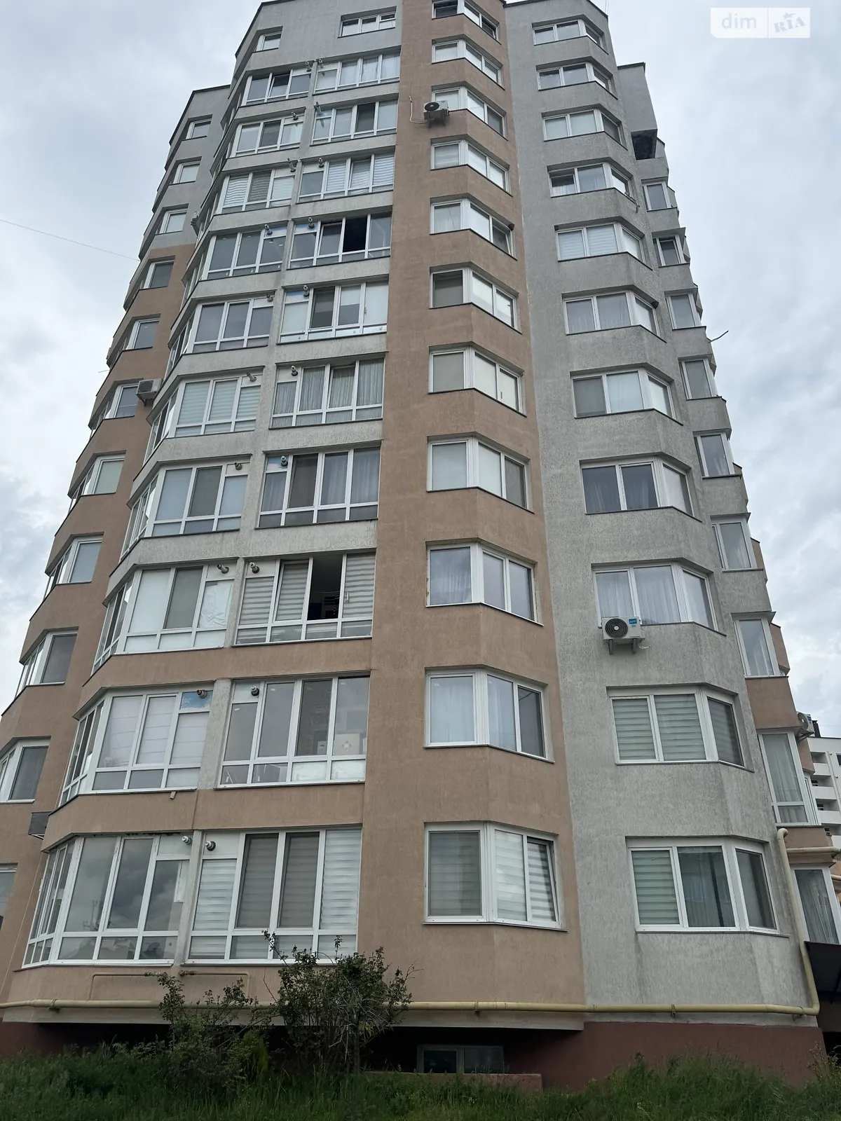 Продается 1-комнатная квартира 53 кв. м в Хмельницком, ул. Героев Национальной гвардии Украины(Строителей), 5/1 - фото 1