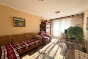 Продажа квартиры, Ивано-Франковск, р‑н. Пасечная, Троллейбусная (60-летия СССР) улица, дом 8