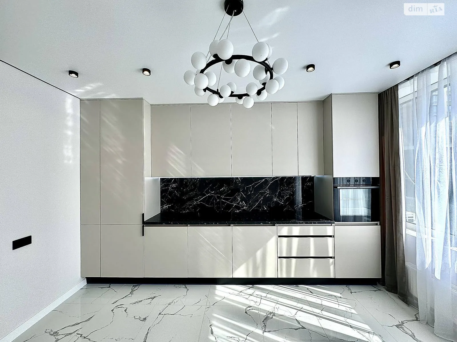 Продается 1-комнатная квартира 37 кв. м в Ирпене, ул. Соборная(ІІІ Интернационала), 2К/24 - фото 1