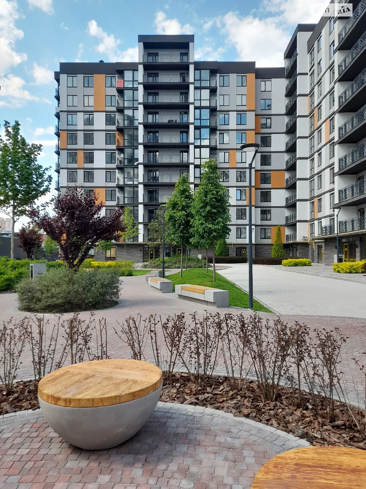 Продається 3-кімнатна квартира 82.3 кв. м у Вишневому, цена: 83123 $ - фото 1