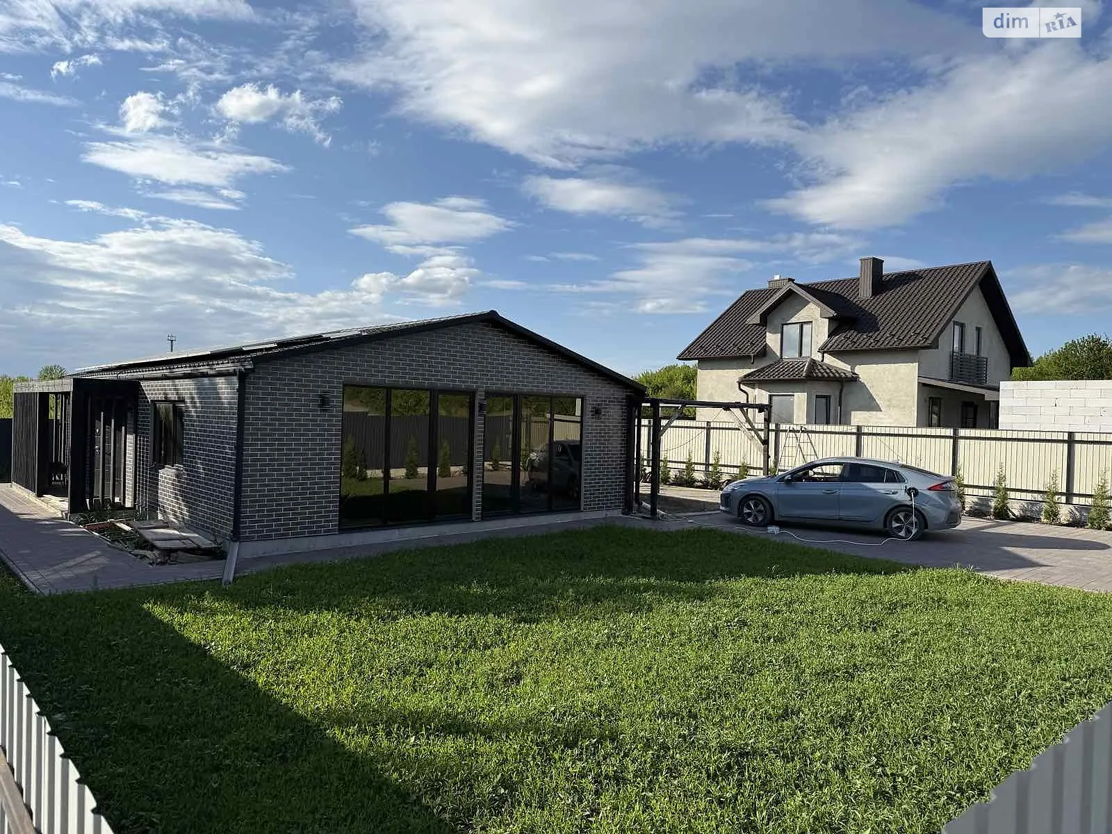 Продается одноэтажный дом 95 кв. м с мансардой, цена: 70000 $ - фото 1