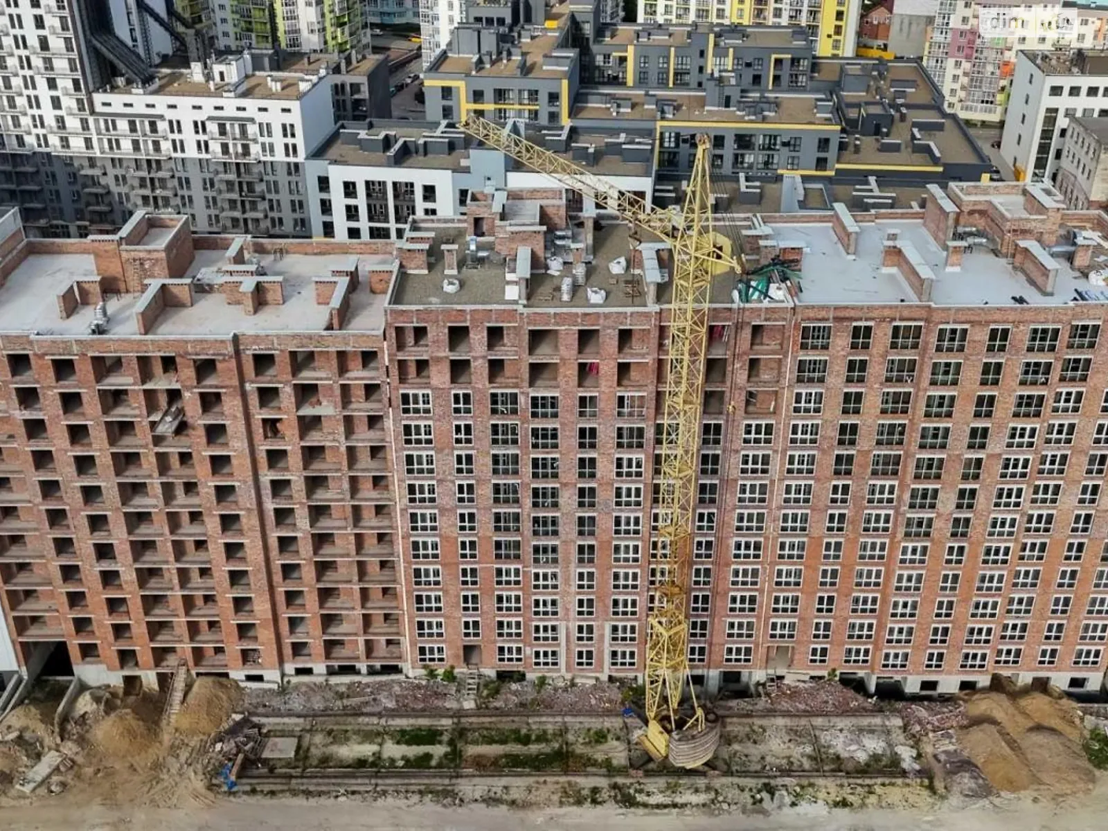 Продается 1-комнатная квартира 43 кв. м в Львове, ул. Железнодорожная - фото 1