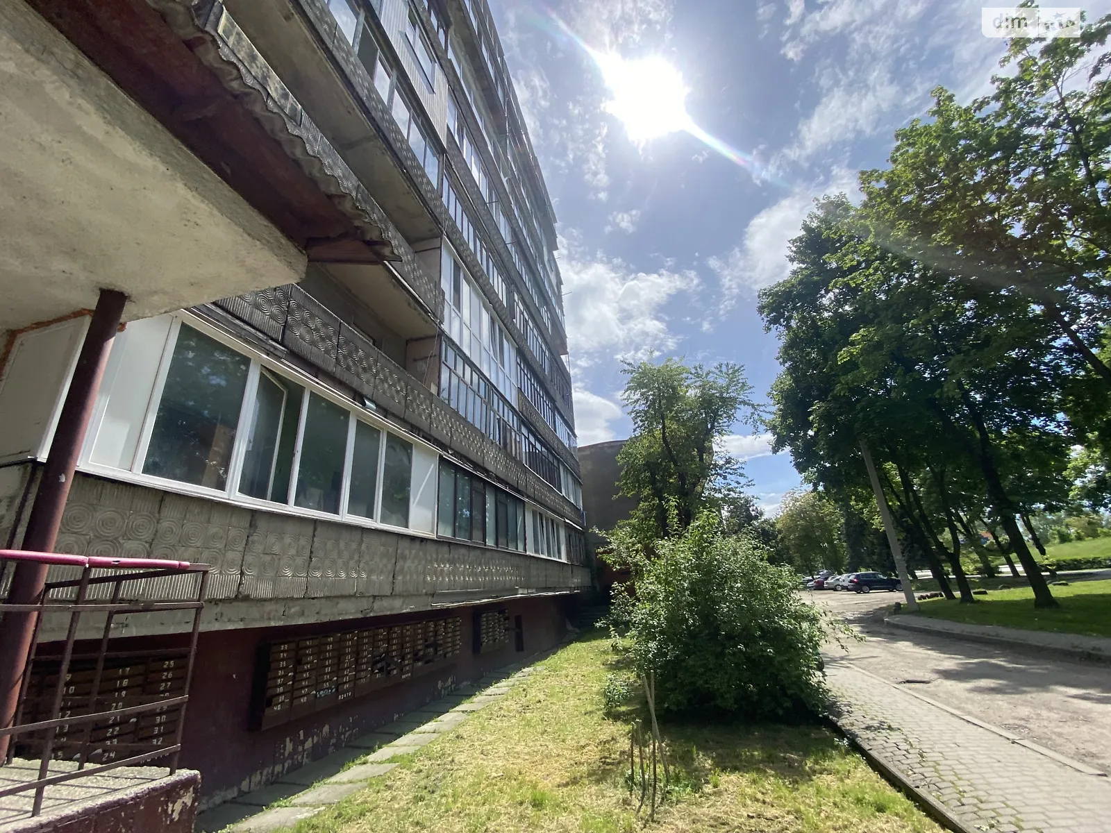 Продается 1-комнатная квартира 30.3 кв. м в Ивано-Франковске, ул. Набережная имени Василия Стефаника, 40 - фото 1