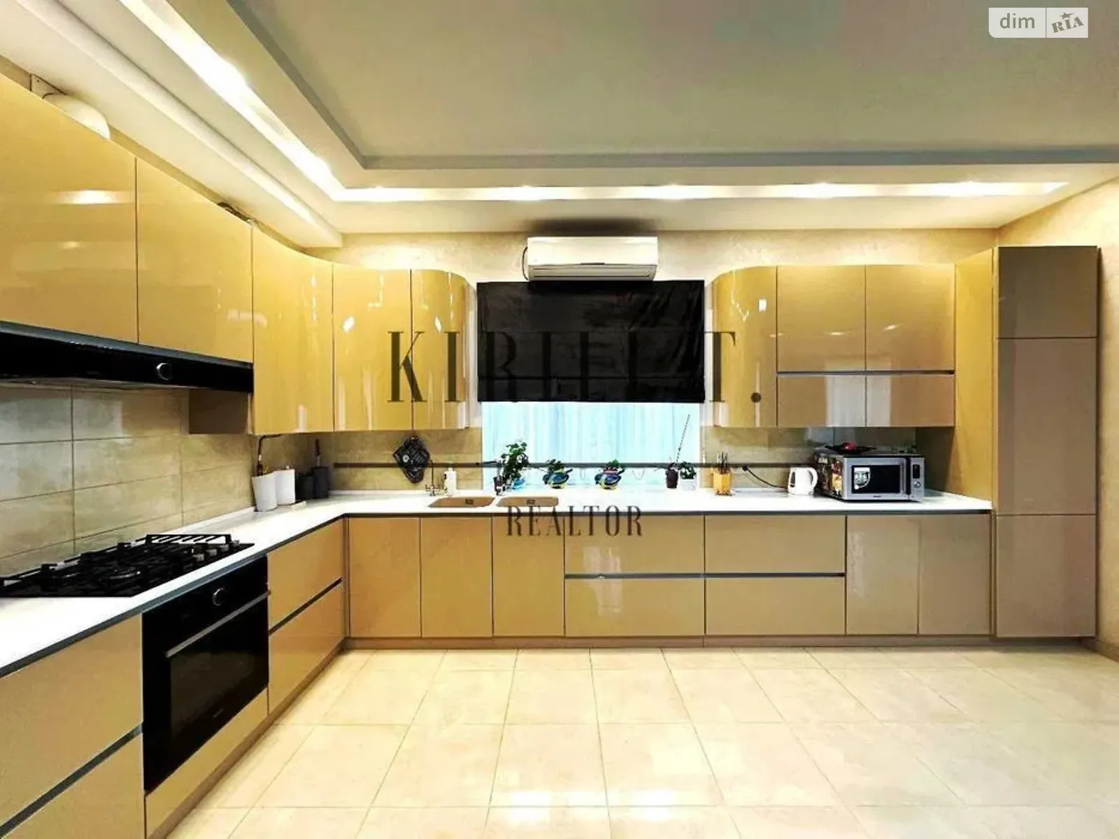 Сдается в аренду дом на 2 этажа 236 кв. м с подвалом, цена: 2500 $ - фото 1