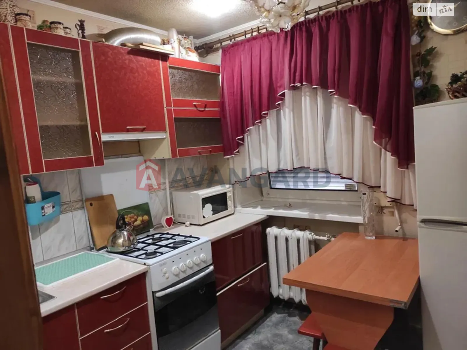 1-комнатная квартира 29 кв. м в Запорожье, ул. Красная, 20А - фото 1