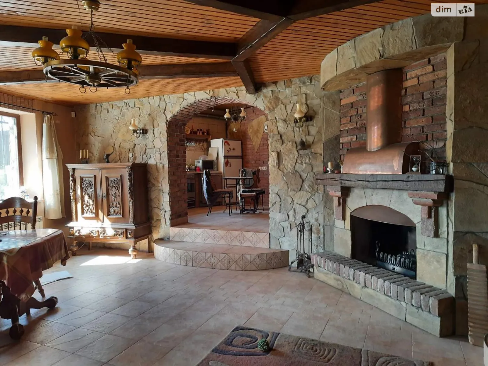 Продается дом на 3 этажа 360 кв. м с садом, цена: 399995 $ - фото 1