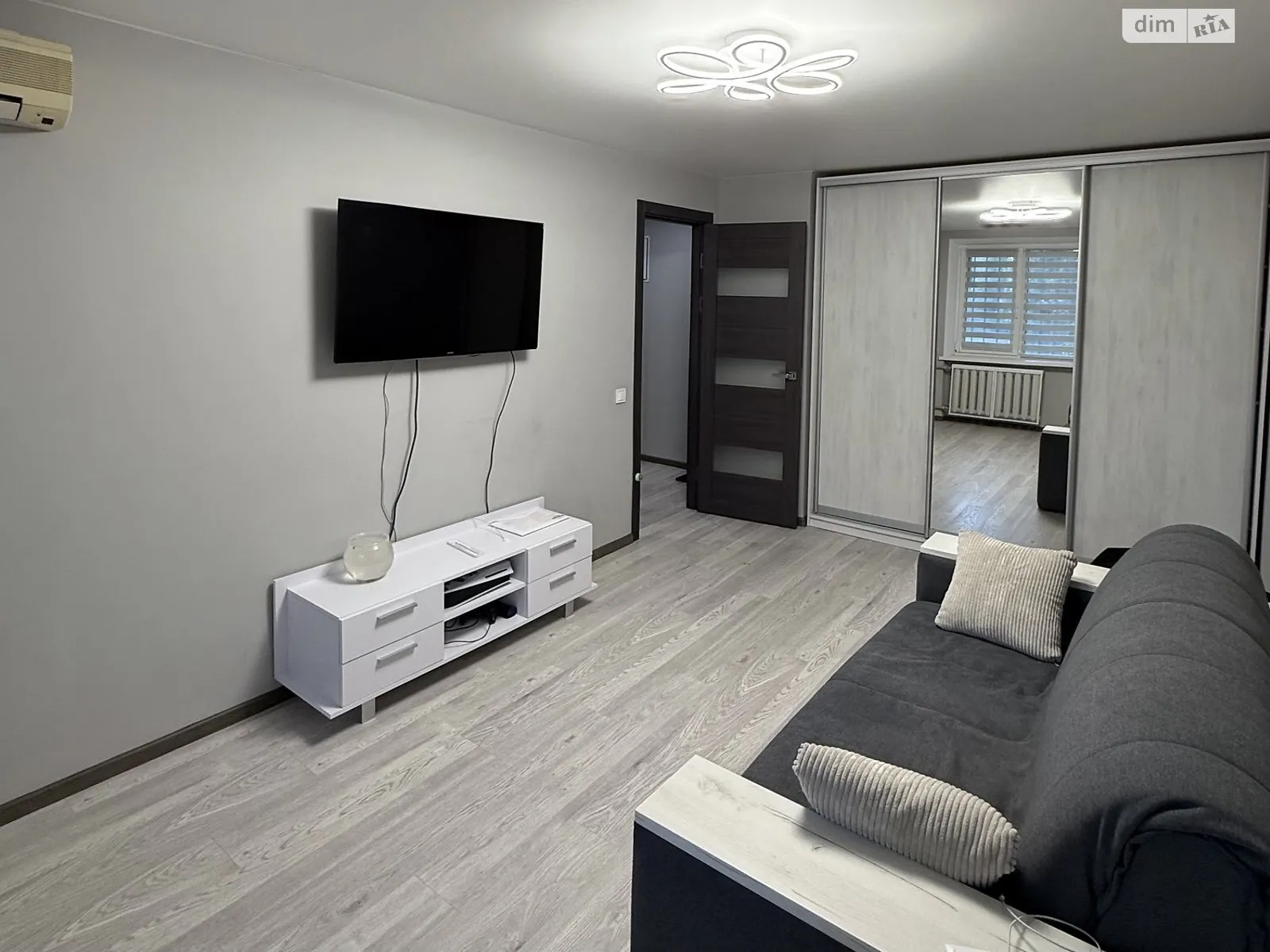 Продается 1-комнатная квартира 29.7 кв. м в Полтаве, пер. Ротача Петра - фото 1