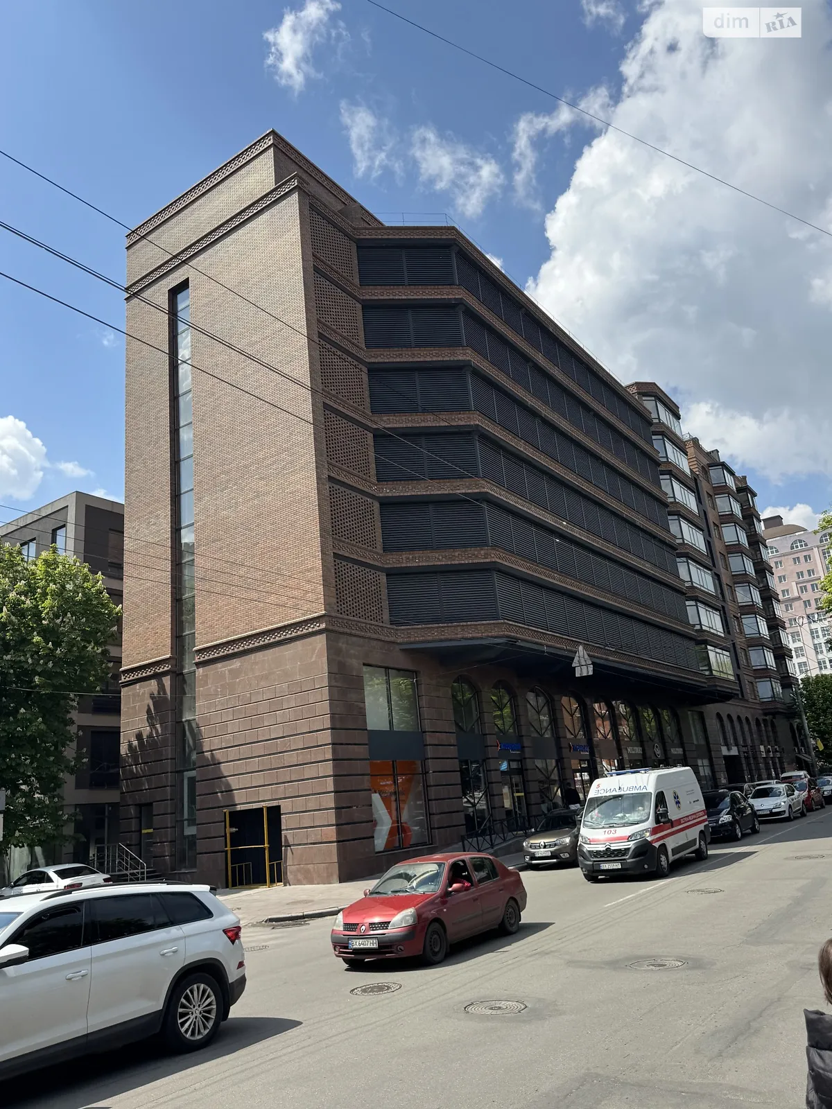 Сдается в аренду помещения свободного назначения 400 кв. м в 9-этажном здании, цена: 4000 $ - фото 1