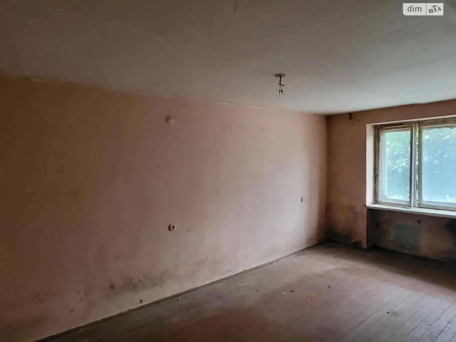 Продається 1-кімнатна квартира 30 кв. м у Ужгороді, вул. Василя Комендаря - фото 1