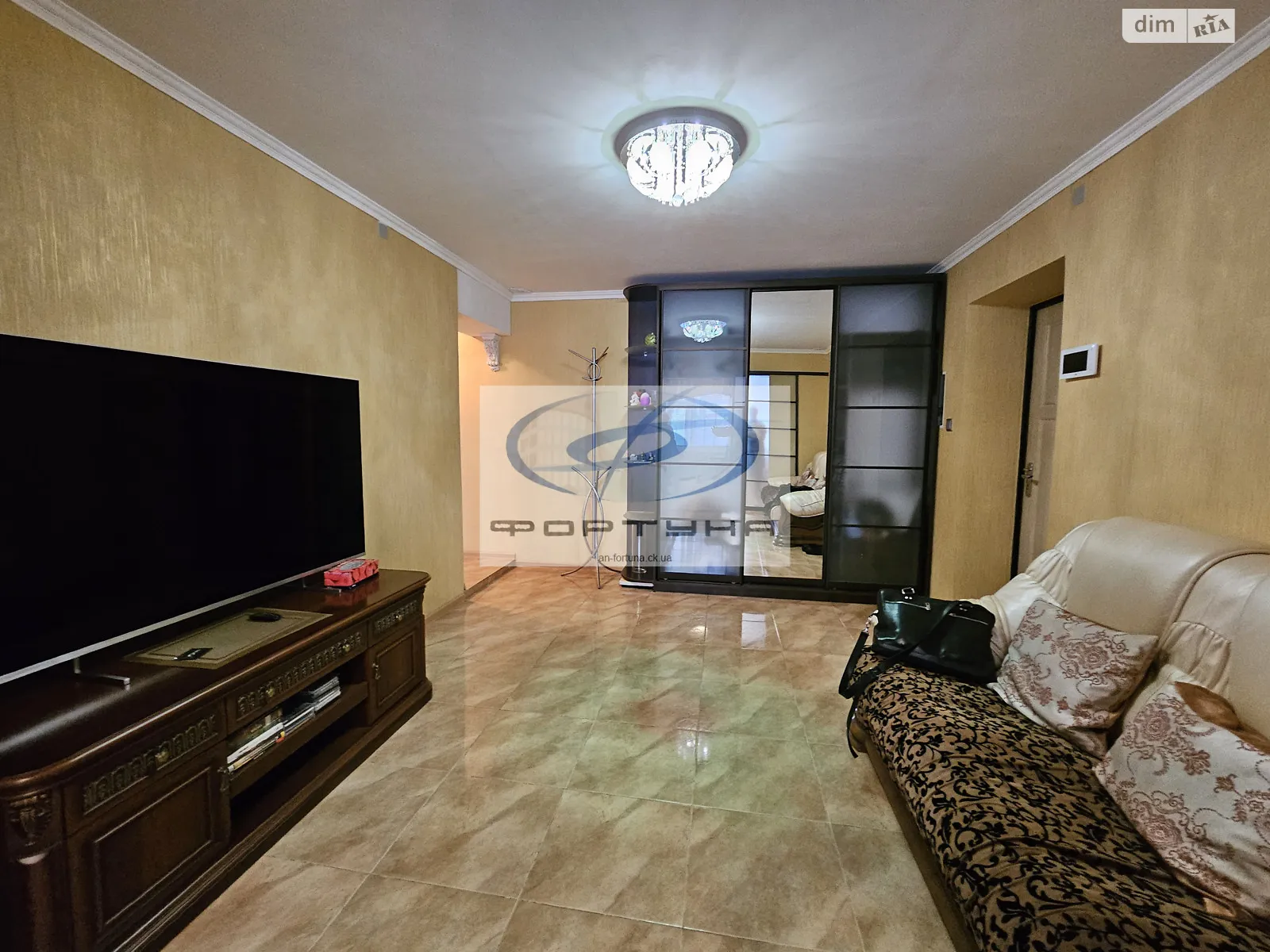 Продається 1-кімнатна квартира 45 кв. м у Черкасах, бул. Шевченка, 352 - фото 1