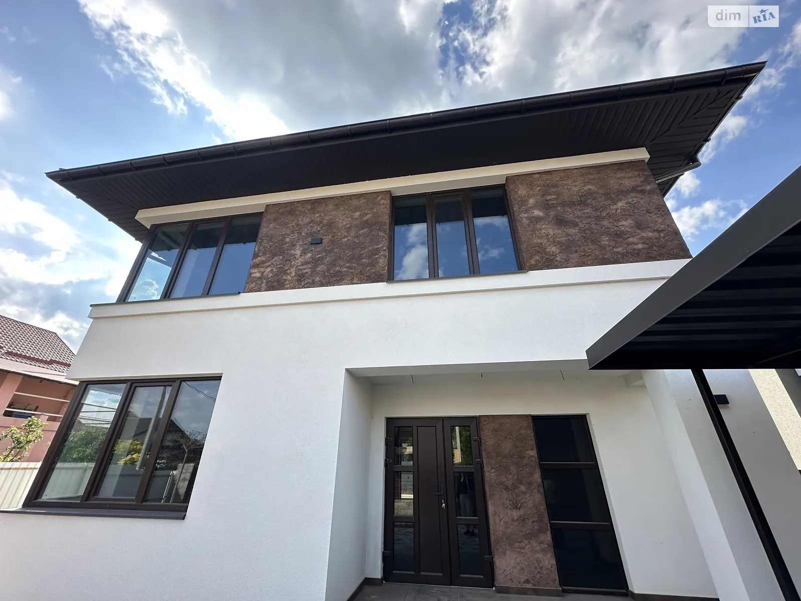 Продається будинок 2 поверховий 180 кв. м з гаражем, цена: 189000 $ - фото 1