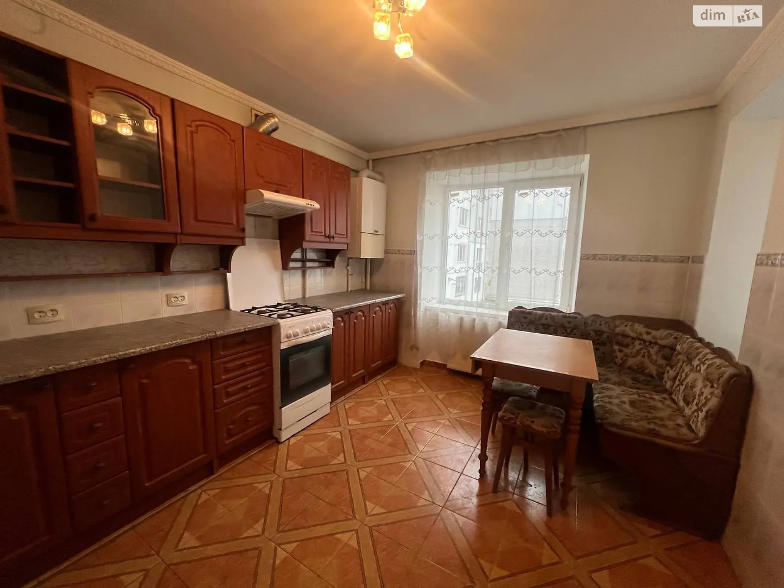 1-комнатная квартира 45 кв. м в Тернополе, ул. Сахарова Андрея Академика, 1 - фото 1