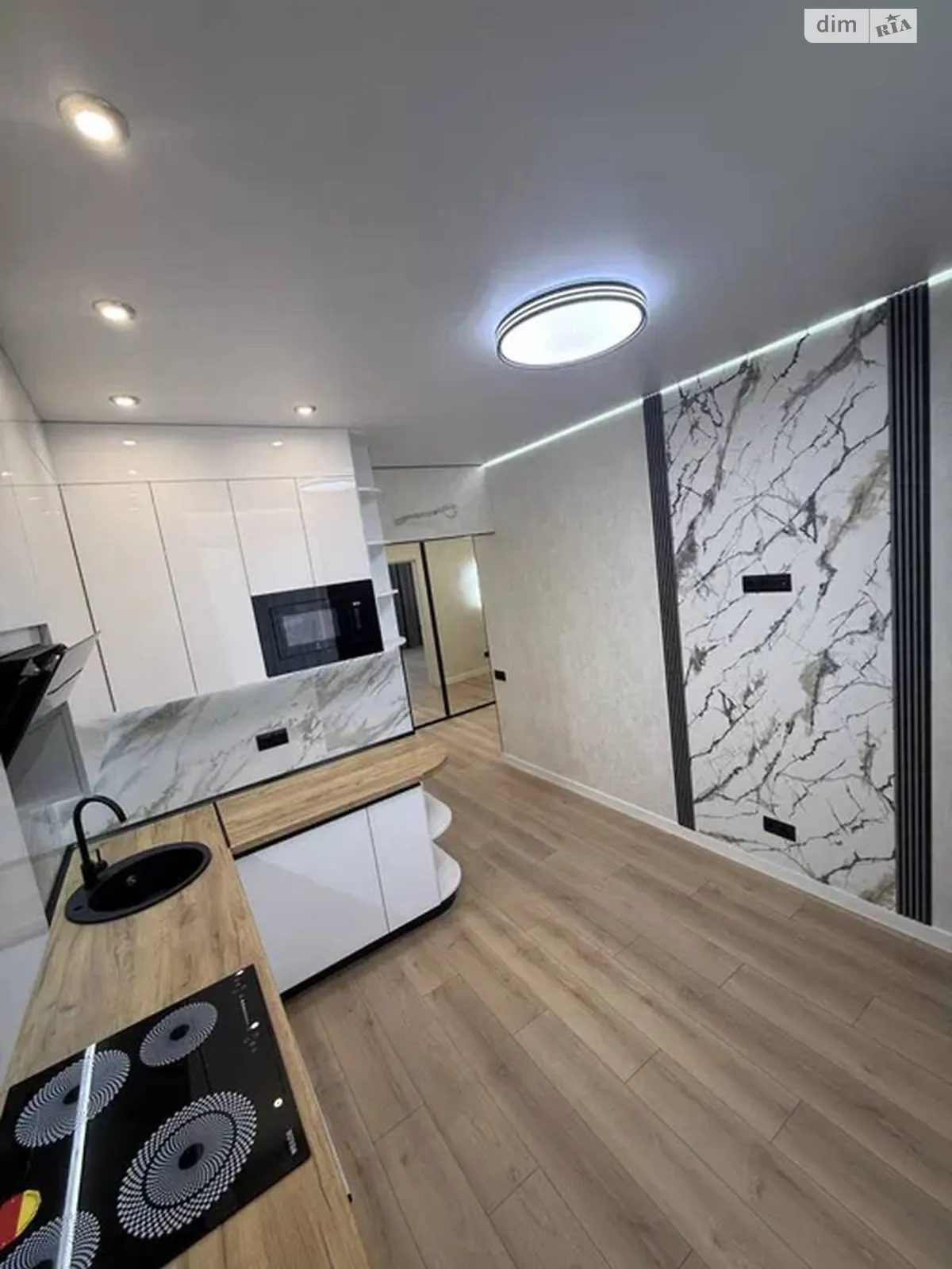 Продается 2-комнатная квартира 59 кв. м в Лиманке, цена: 72800 $ - фото 1