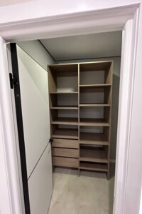 Продаж квартири, Івано-Франківськ, р‑н. Княгинин, Юліана Пелеша (Крайківського) вулиця, буд. 3 корпус 6