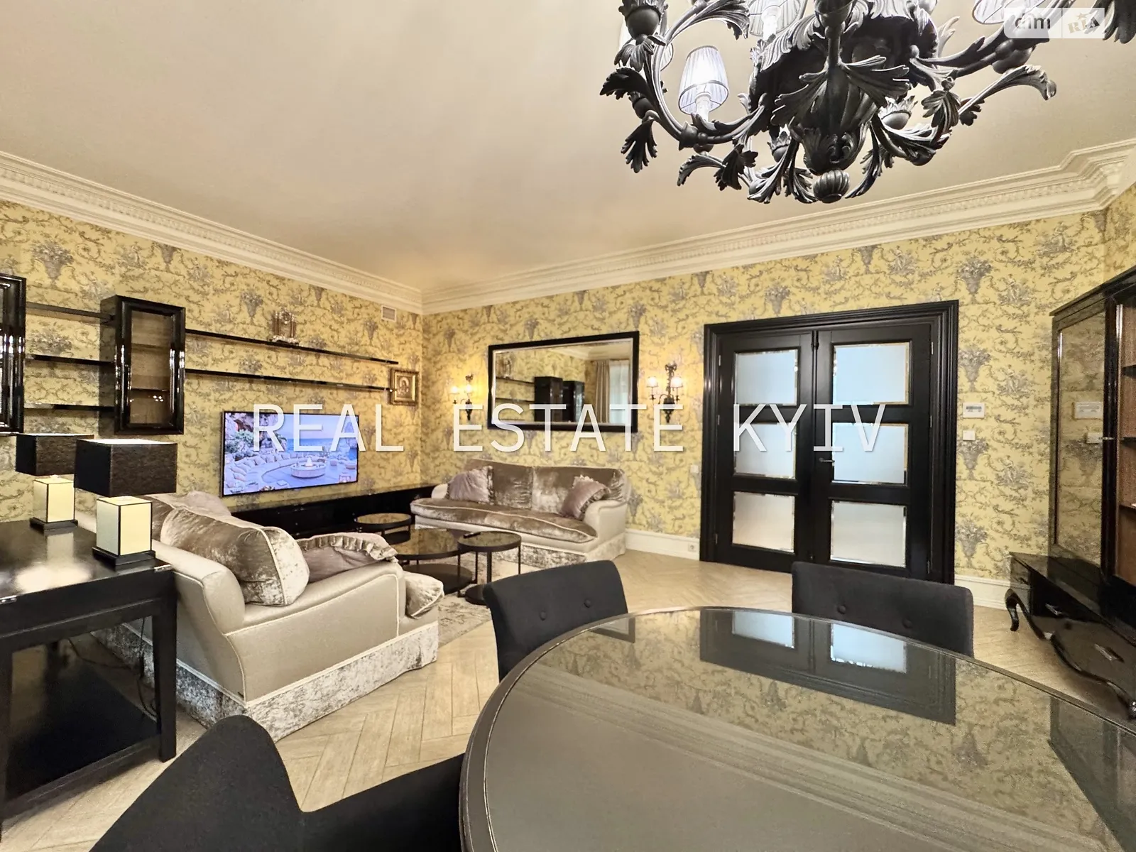 Сдается в аренду дом на 2 этажа 295 кв. м с садом, цена: 5000 $ - фото 1