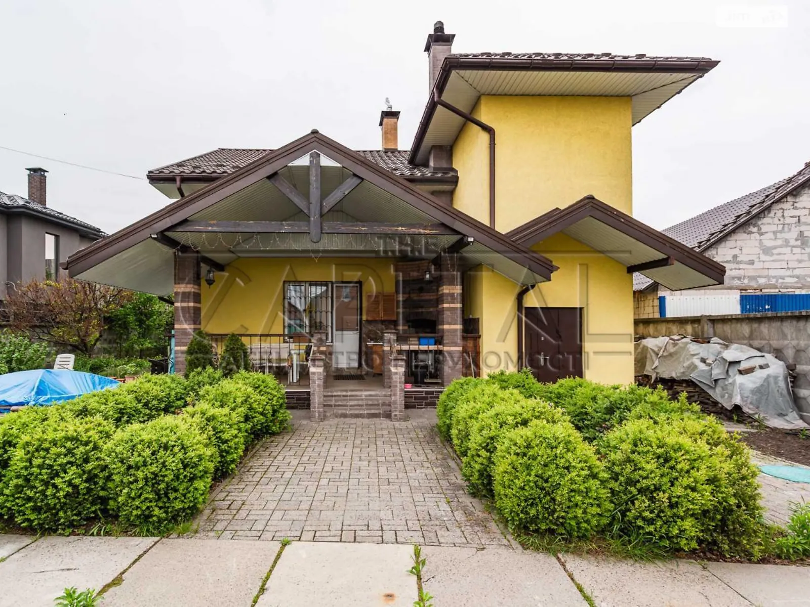 Продается дом на 2 этажа 163 кв. м с верандой, цена: 250000 $ - фото 1