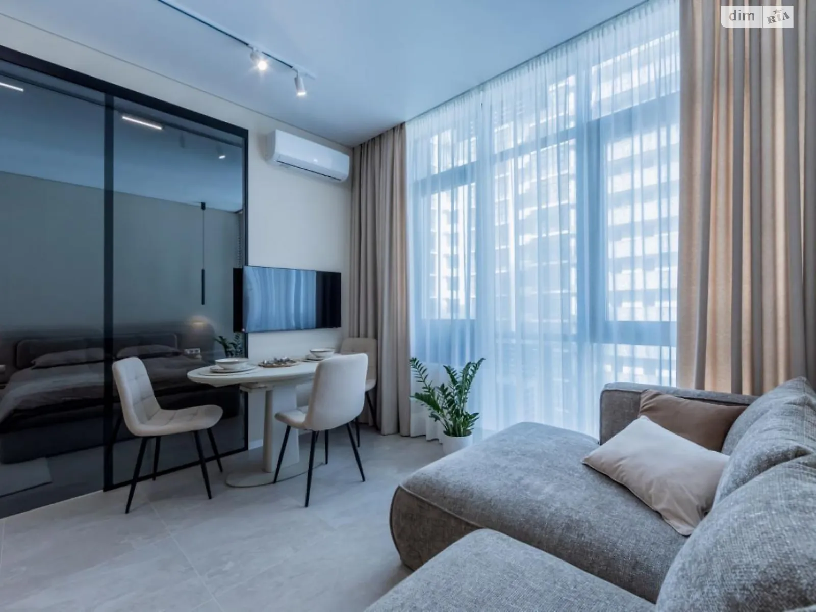 Сдается в аренду 1-комнатная квартира 46 кв. м в, цена: 1600 $ - фото 1
