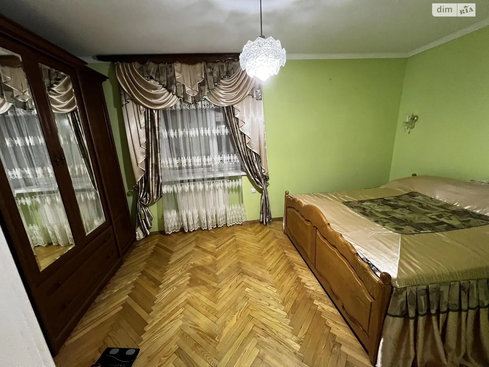Здається в оренду одноповерховий будинок 115 кв. м з ділянкою, цена: 500 $ - фото 1