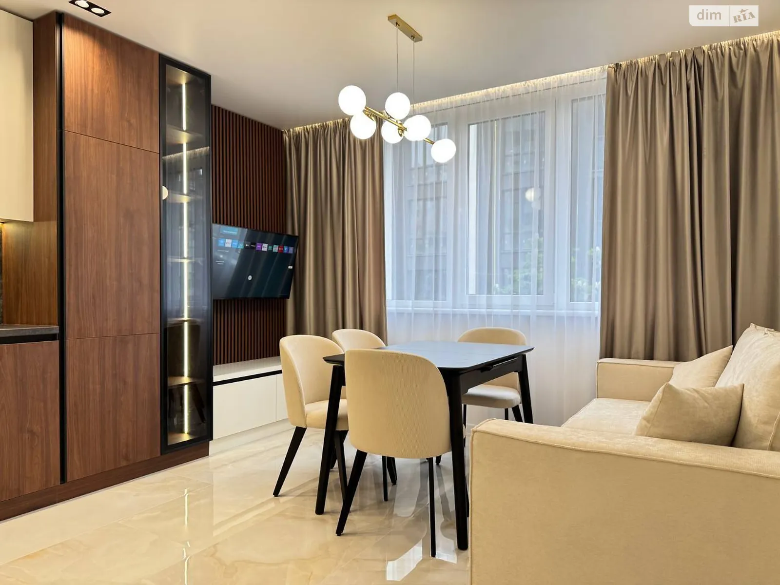 Продается 1-комнатная квартира 44.3 кв. м в Ивано-Франковске, цена: 82000 $ - фото 1