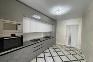 Продаж квартири, Івано-Франківськ, Стуса Василя вулиця, буд. 30В