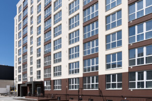 Продажа квартиры, Чернигов, р‑н. Новозаводской, Независимости улица, дом 21