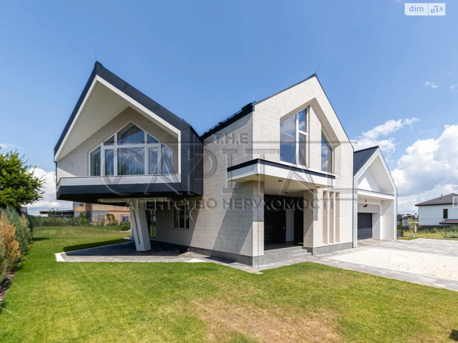 Продається будинок 2 поверховий 297 кв. м з каміном, цена: 1200000 $ - фото 1