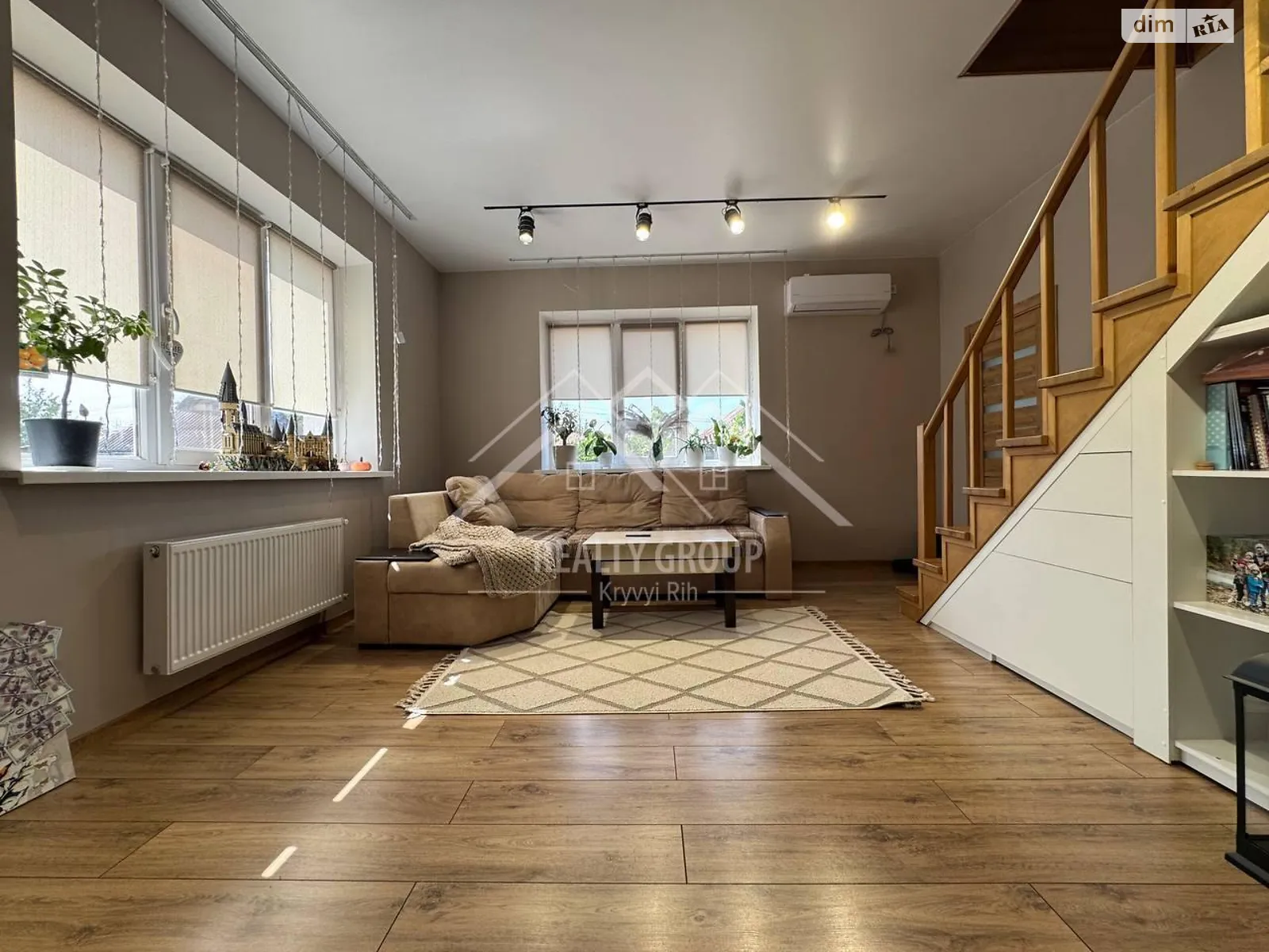 Продается дом на 2 этажа 140 кв. м с баней/сауной, цена: 120000 $ - фото 1