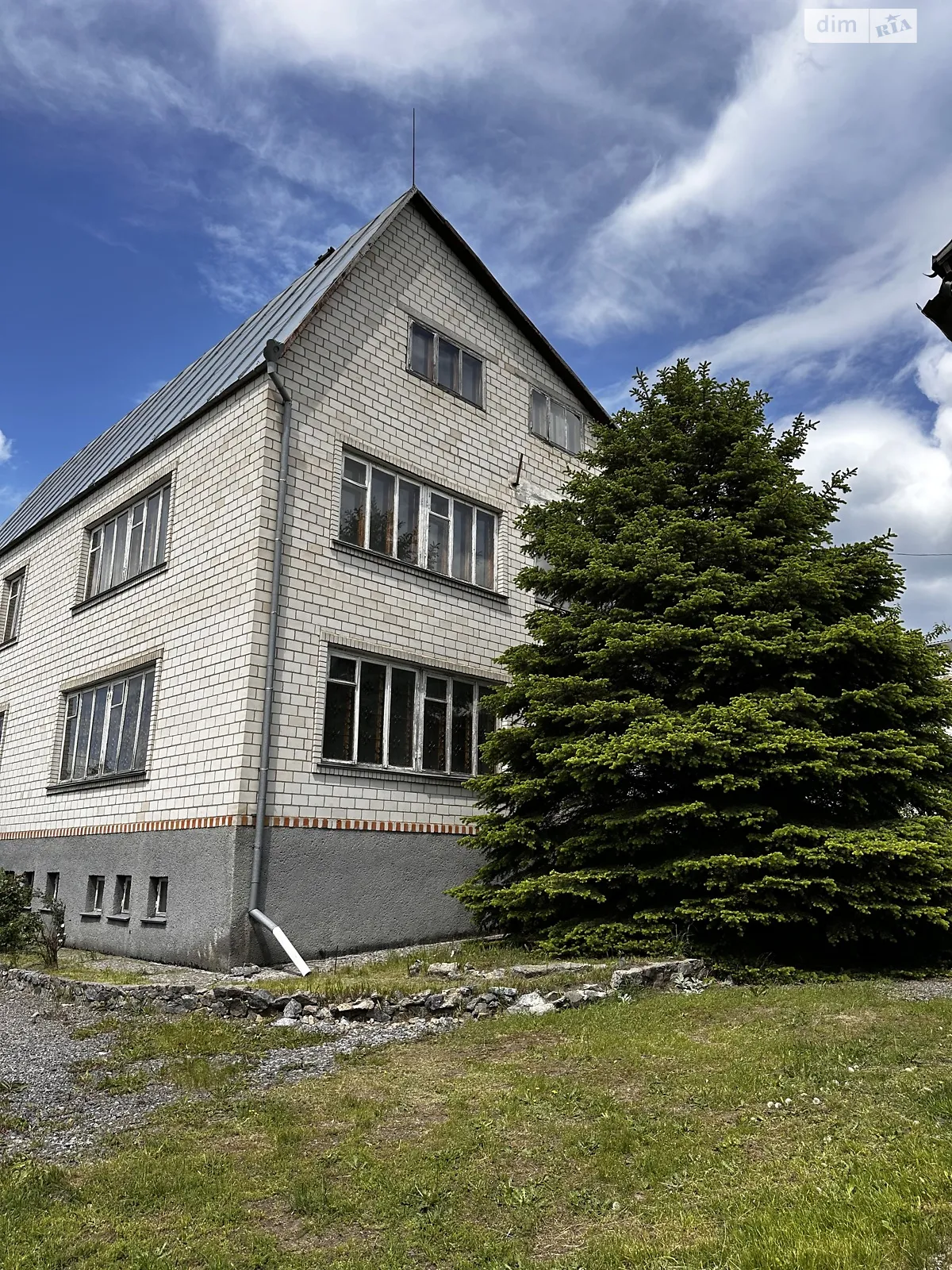 Продается дом на 2 этажа 480 кв. м с террасой, цена: 115000 $ - фото 1