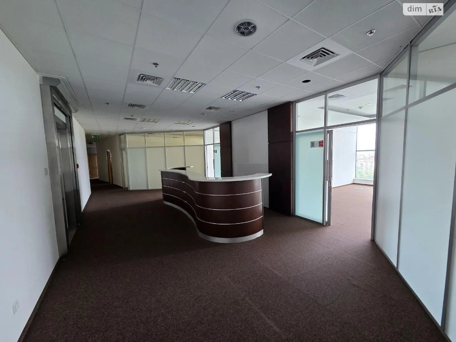 Сдается в аренду офис 1600 кв. м в бизнес-центре, цена: 58350 $ - фото 1