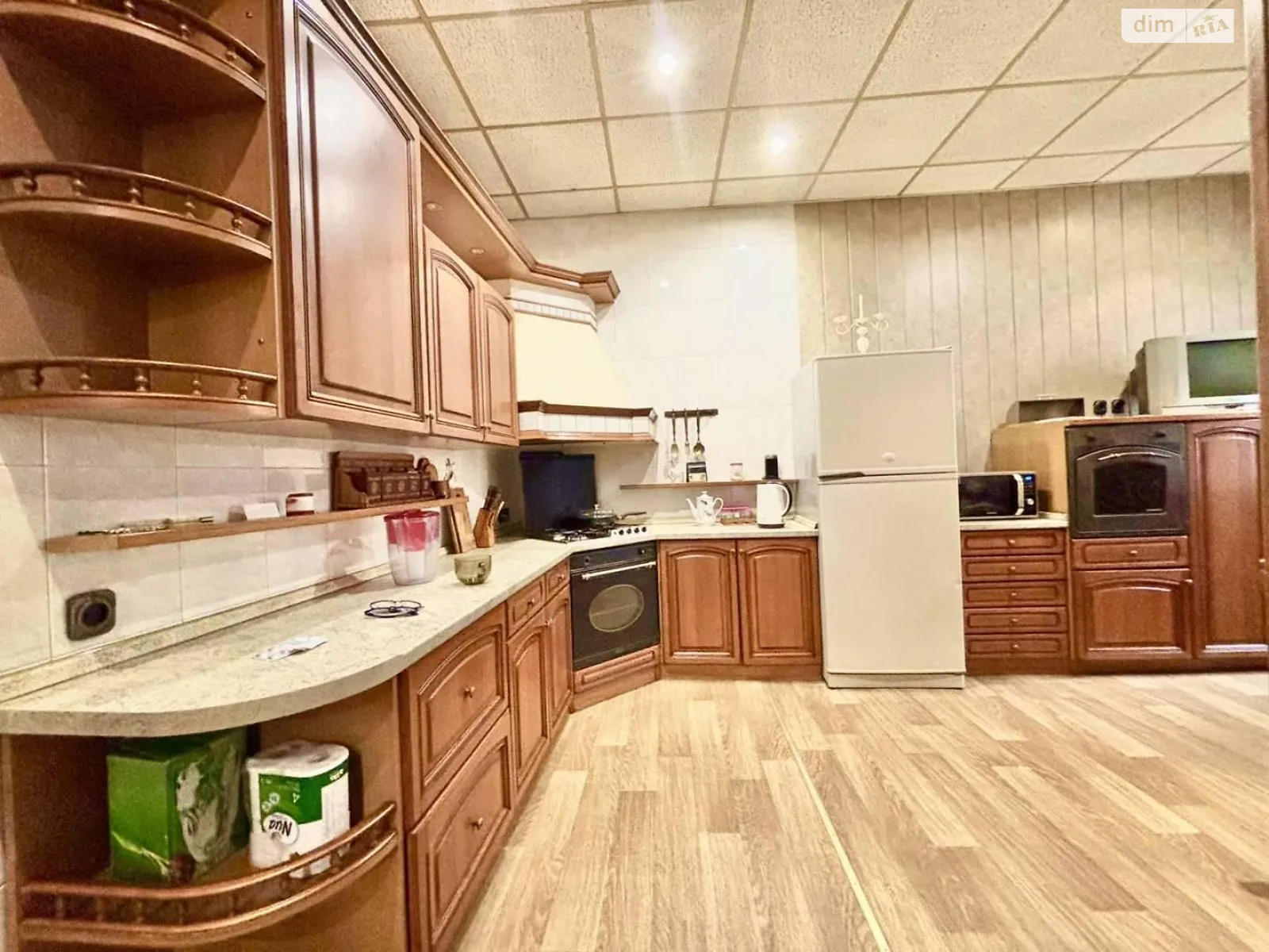 Продается 1-комнатная квартира 35 кв. м в Одессе, ул. Бориса Литвака - фото 1