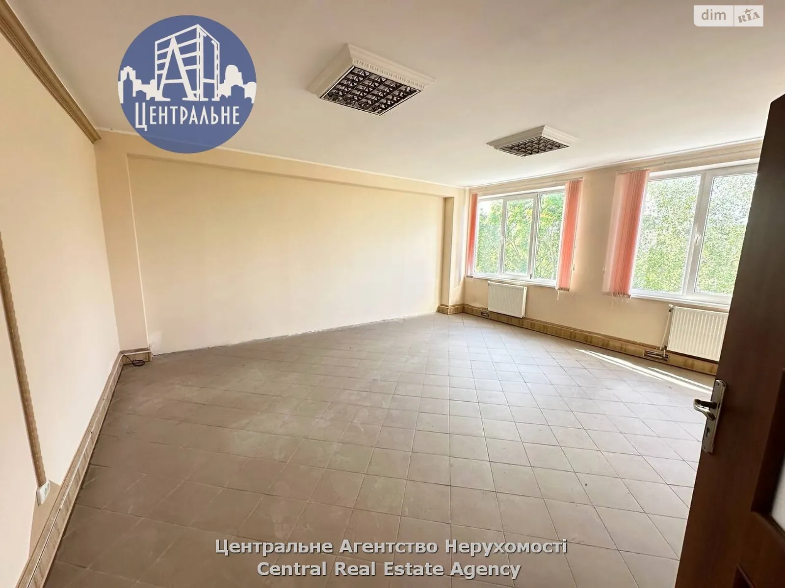 Здається в оренду офіс 373.7 кв. м в бізнес-центрі, цена: 113231 грн - фото 1