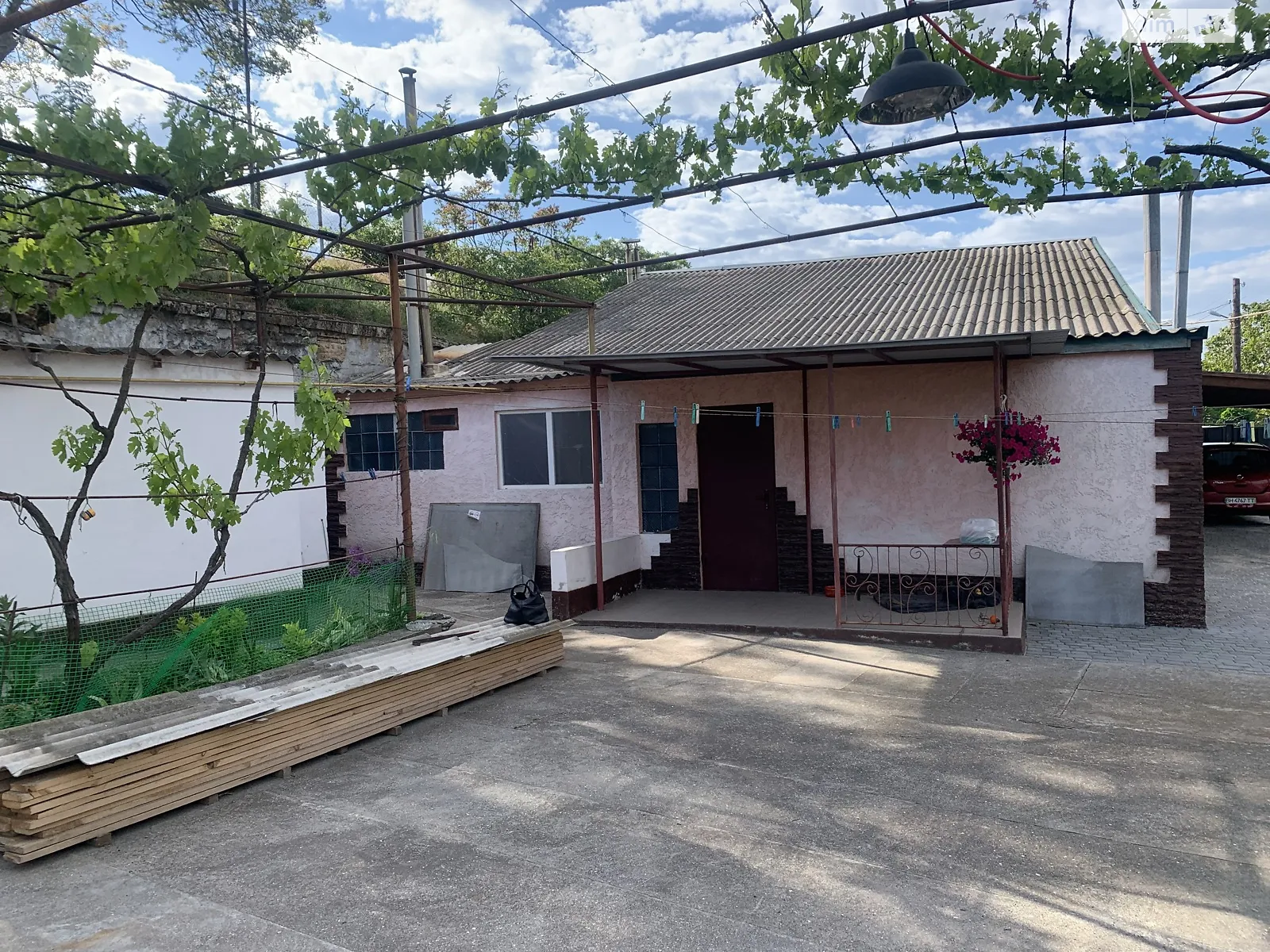 Продается одноэтажный дом 104 кв. м с верандой, цена: 60000 $ - фото 1