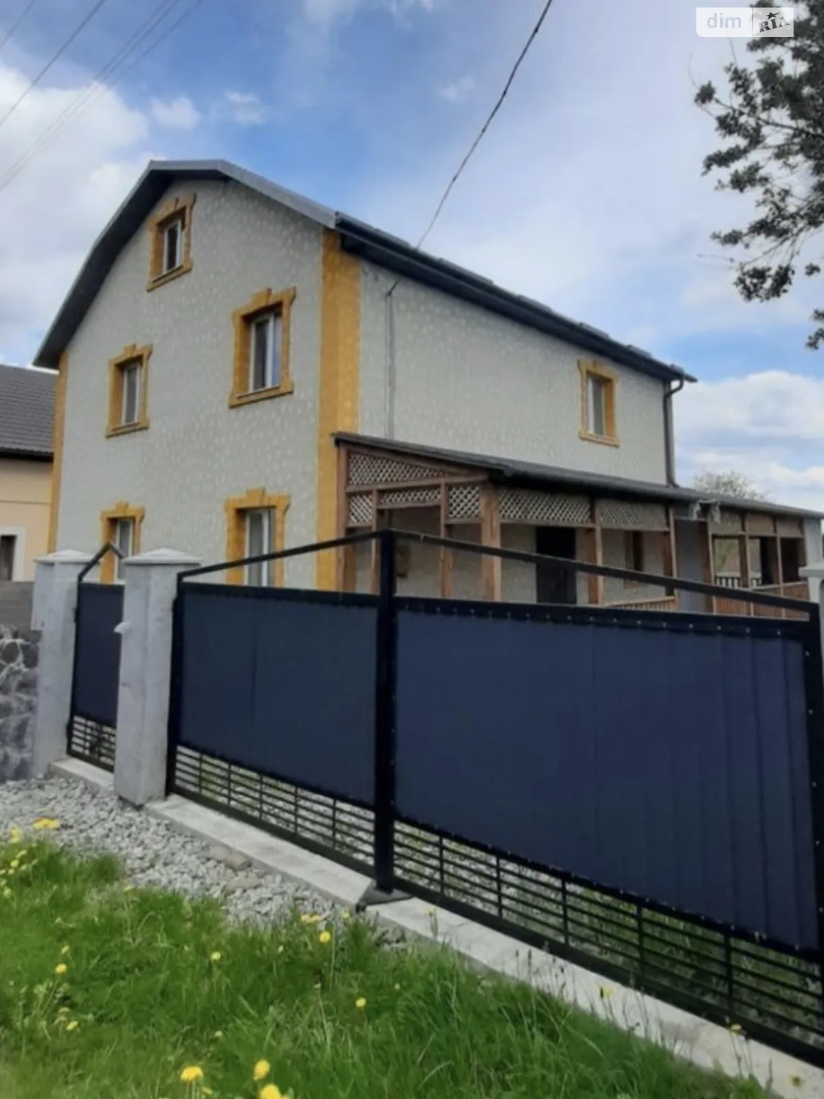 Продается дом на 2 этажа 180 кв. м с беседкой, цена: 75000 $ - фото 1