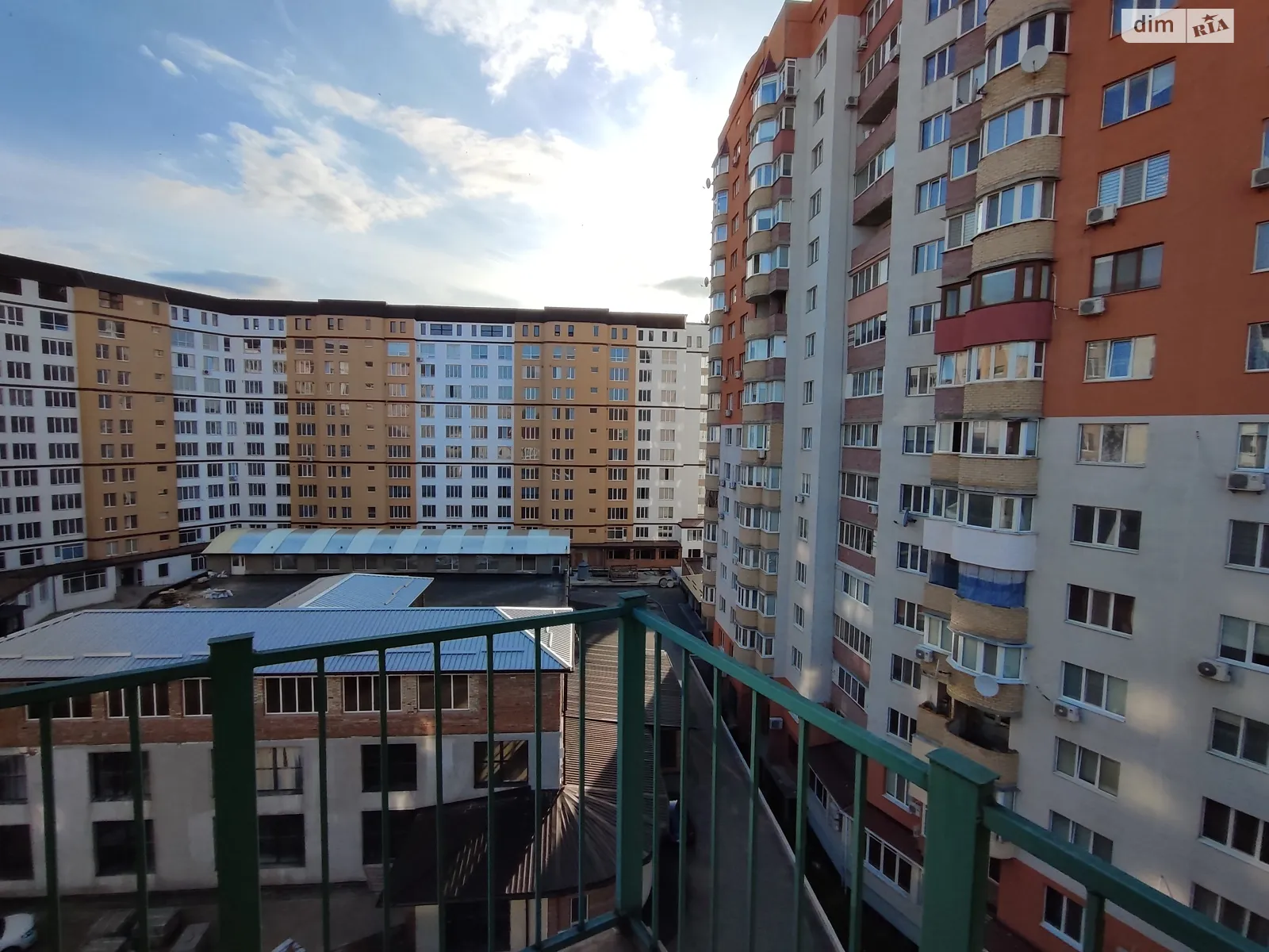 Продается 3-комнатная квартира 113.7 кв. м в Виннице, ул. Стрелецкая - фото 1