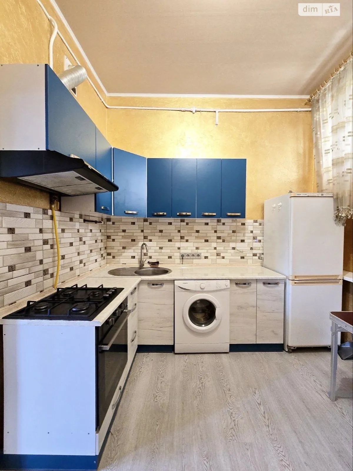 Сдается в аренду 1-комнатная квартира 40 кв. м в Черновцах, ул. Синагоги - фото 1