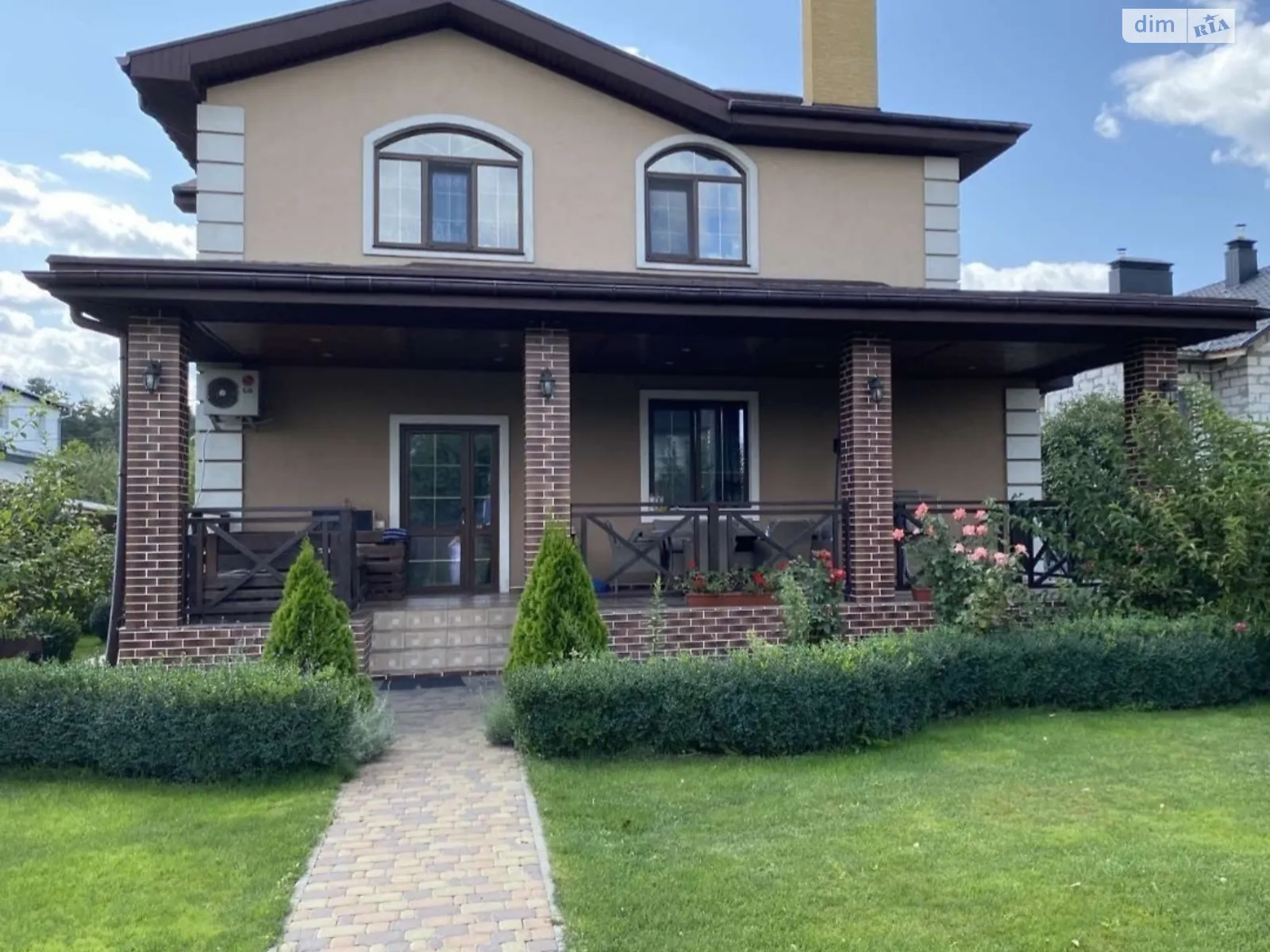 Продается дом на 2 этажа 224.4 кв. м с террасой, цена: 250000 $ - фото 1